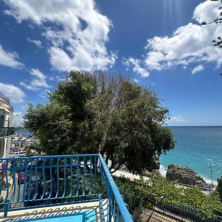 Rada Azzurra Hotel Амалфи Екстериор снимка